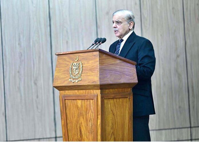 شهباز شريف وعاصم منير في سويسرا لحضـــــور المنتـدى الاقتصادي العالمي في دافـوس